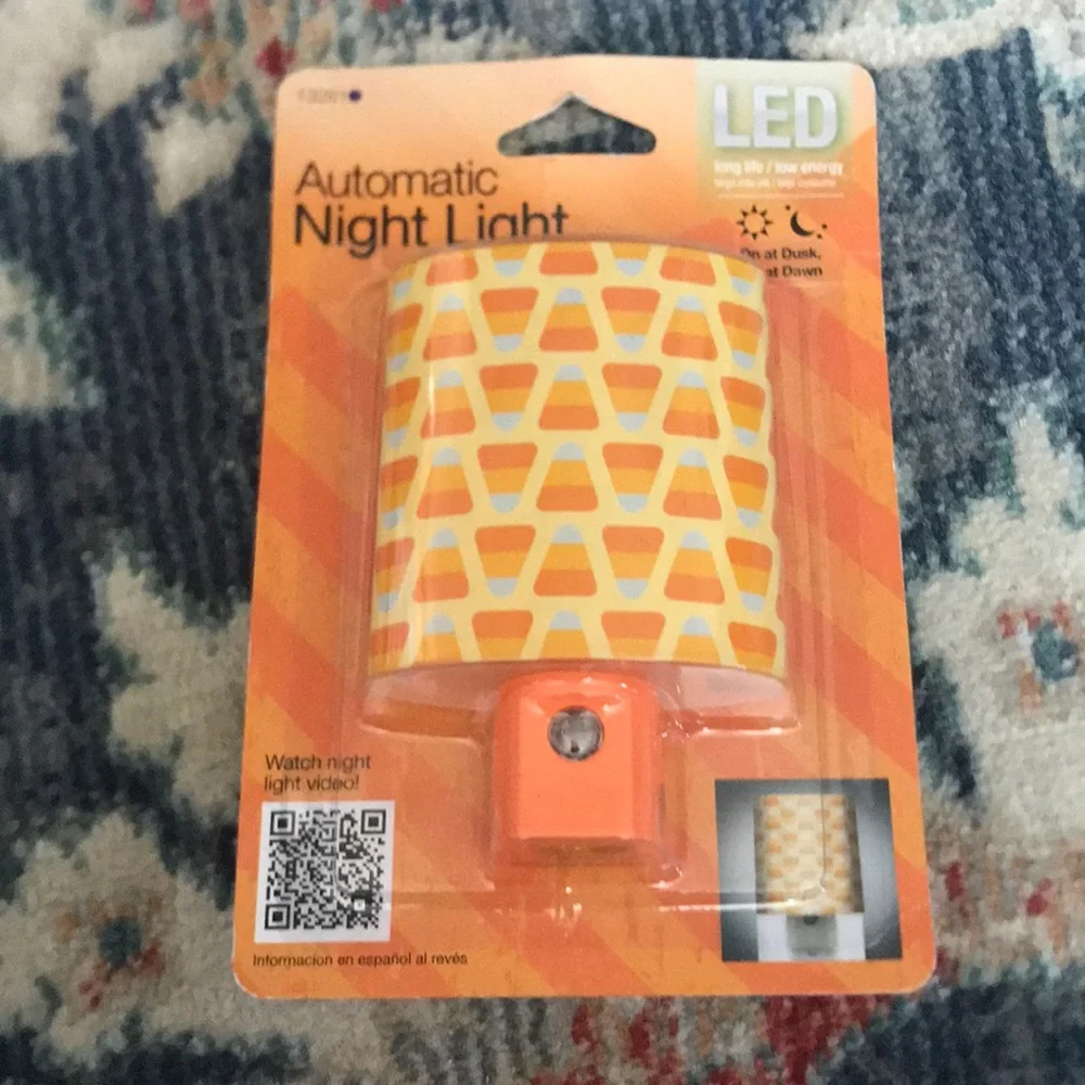 Automatic LED Candy Corn Night Light